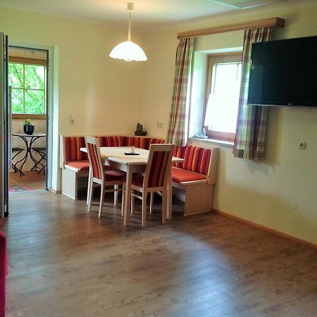 S'Hoamatl Apartment Neukirchen am Grossvenediger Ruang foto